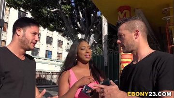 blancos acercan puta negra calle